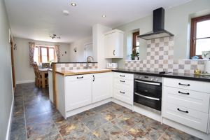 Kitchen/Diner- click for photo gallery